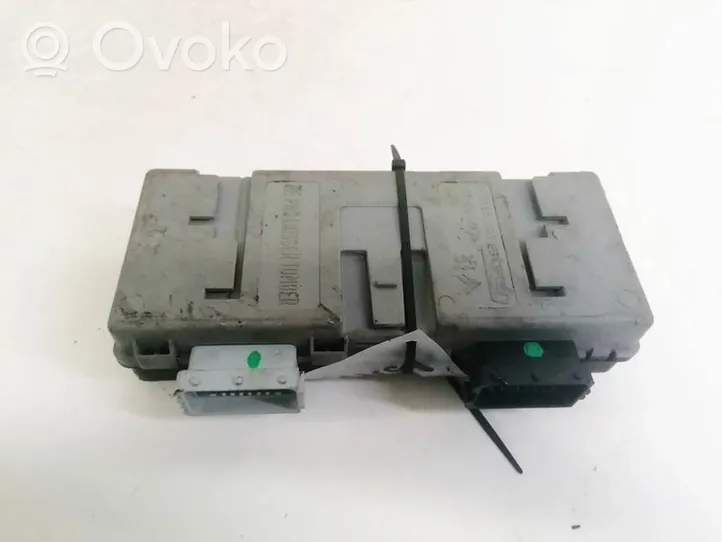 Peugeot 607 Module confort 9638960380