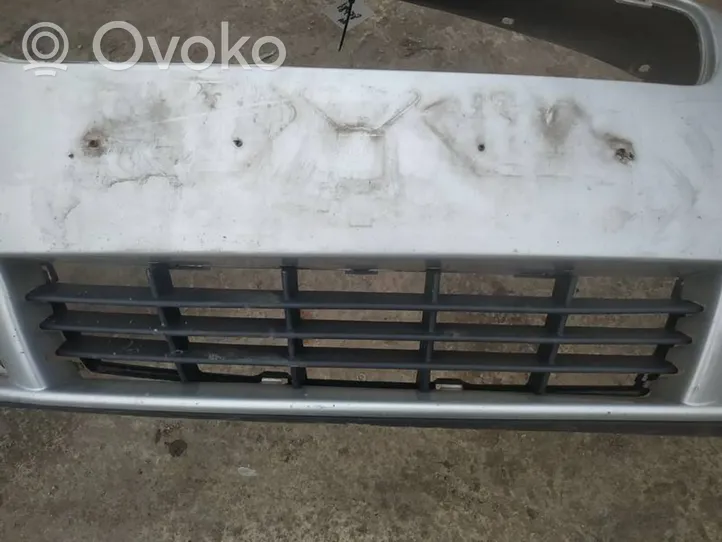 Volvo V50 Etupuskurin alempi jäähdytinsäleikkö 