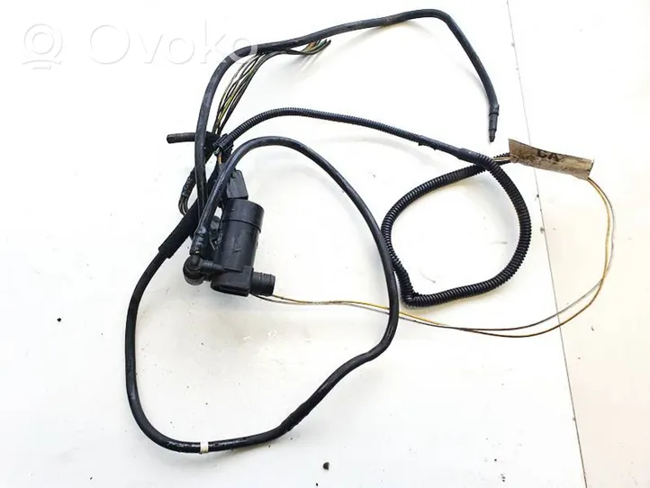 Volvo S80 Windscreen/windshield washer pump 1s7117k624dd