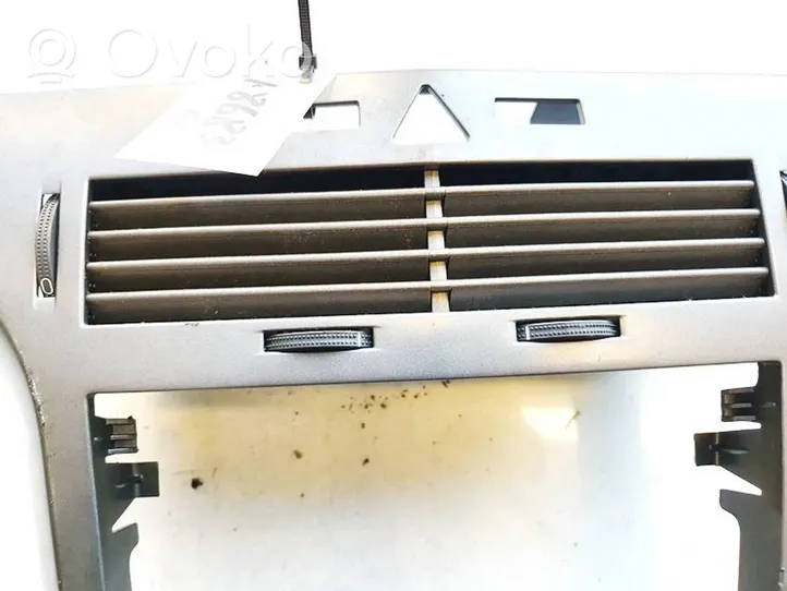 Opel Astra H Dash center air vent grill 331985437