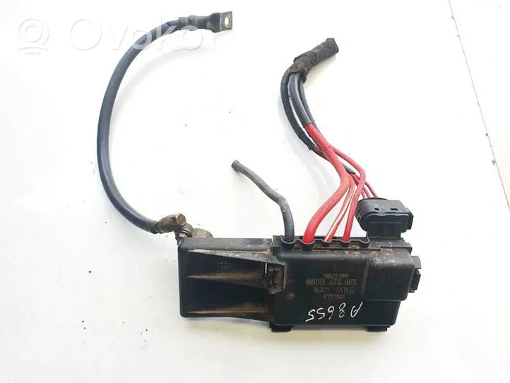 Volkswagen Golf IV Câble de batterie positif 1j0937550m