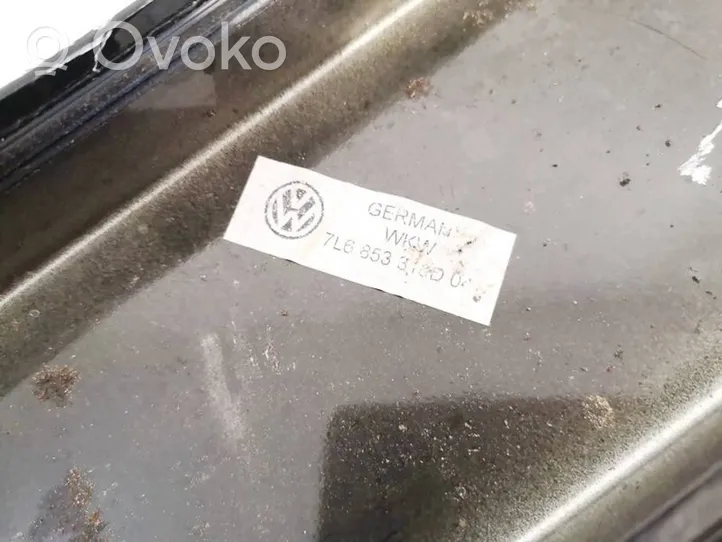 Volkswagen Touareg I Galinių durų stiklo apdaila 7l6853318d