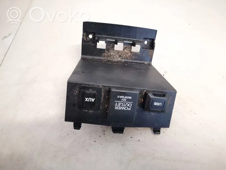 Honda Civic IX Connecteur/prise USB m46574