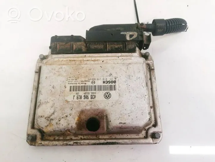 Volkswagen Sharan Calculateur moteur ECU 038906019J