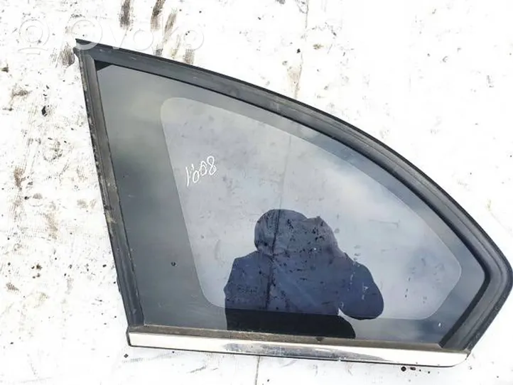 Chevrolet Captiva Rear side window/glass 