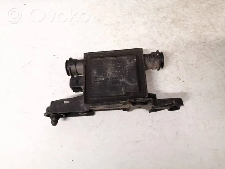 Audi A4 S4 B5 8D Motor de bloqueo de puertas 4a0959981a