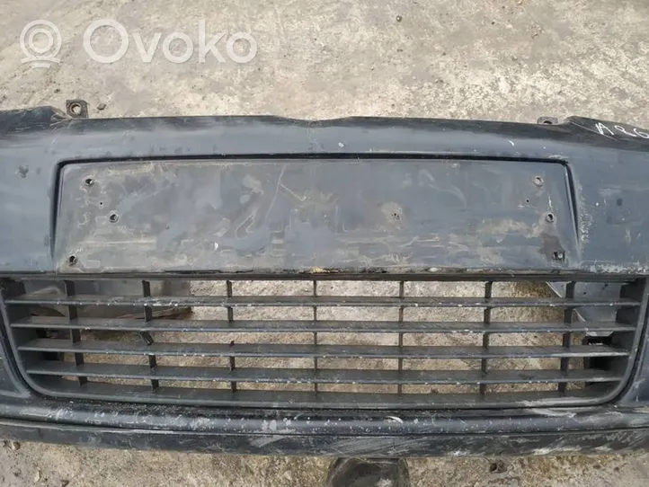 Volkswagen Golf V Grotelės apatinės (trijų dalių) 