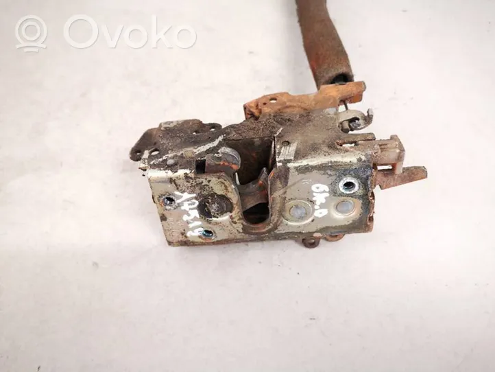 Opel Omega A Rear door lock 901720