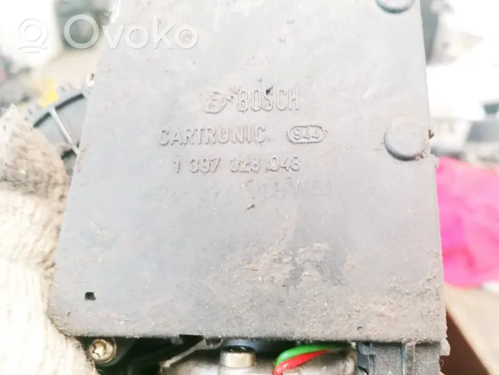 Volkswagen Sharan Silniczek wycieraczek szyby przedniej / czołowej 7M0955113C