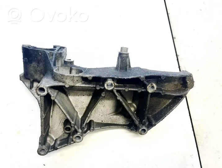 Opel Meriva A Engine mounting bracket 