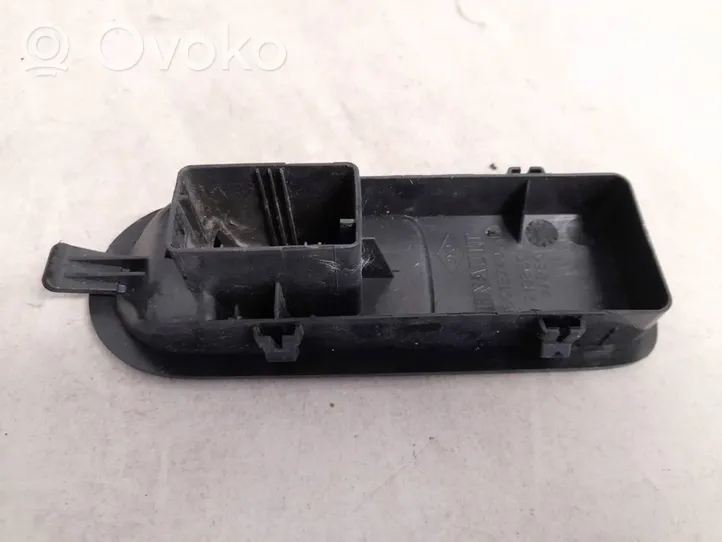 Renault Scenic II -  Grand scenic II Front door window switch trim 156013740