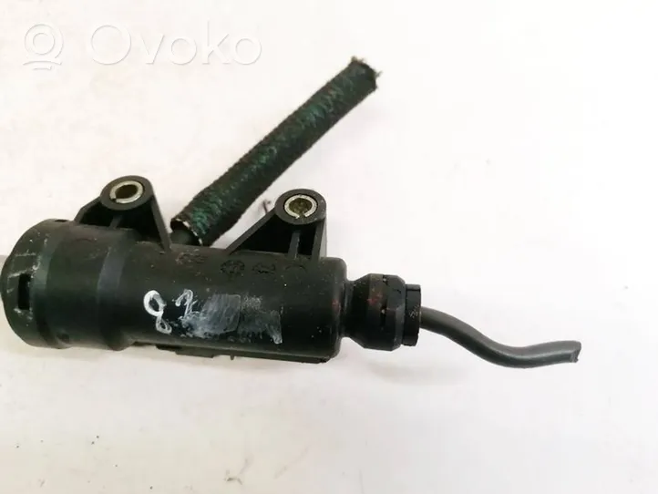 BMW 1 E81 E87 Główny cylinder sprzęgła 6758822