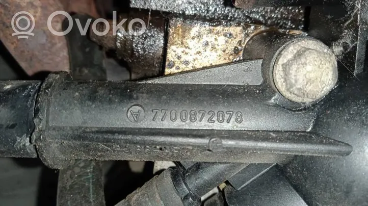 Renault Laguna I Tuyau de liquide de refroidissement moteur 7700872078