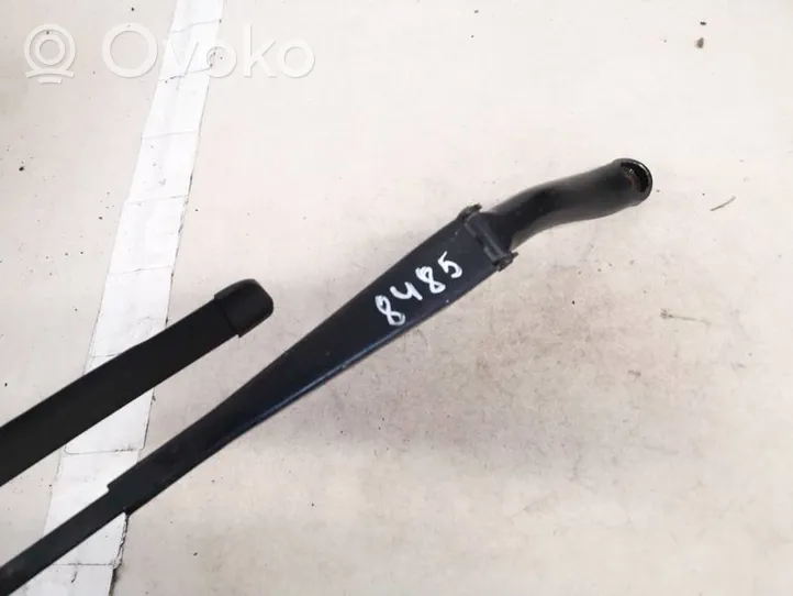 Fiat Grande Punto Front wiper blade arm 51701422