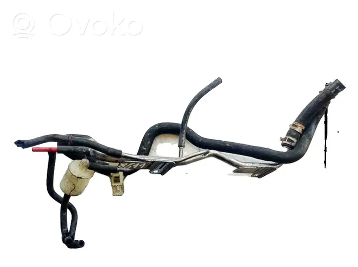 Honda CR-V Fuel line pipe 