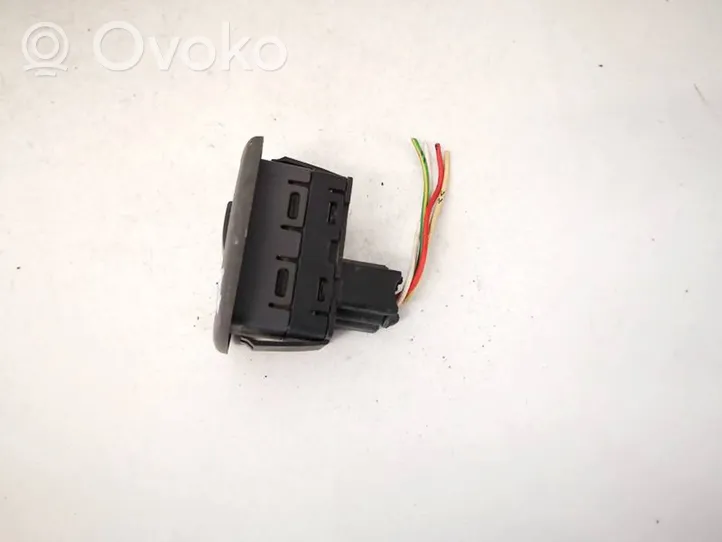 Citroen C5 Interruttore di controllo dell’alzacristalli elettrico 96515962zf