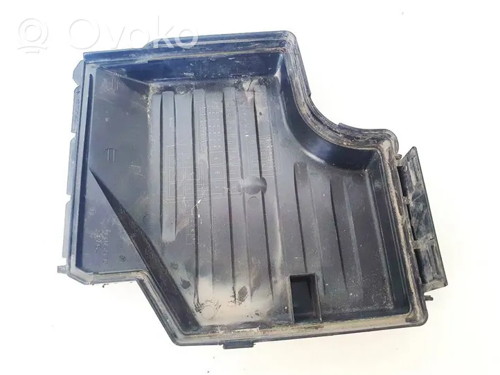 Opel Corsa C Tapa de caja de fusibles 09115986