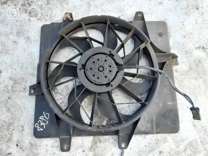 Chrysler PT Cruiser Radiator cooling fan shroud 4548548