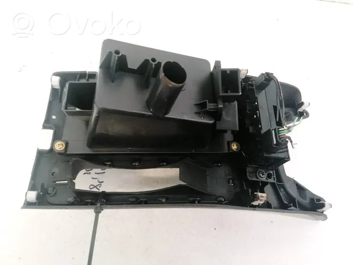 Toyota Avensis T250 Interruttore riscaldamento sedile 5880505010