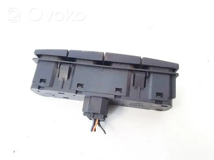 Ford Fusion Bouton de dégivrage pare-brise 2s6t18c621ac