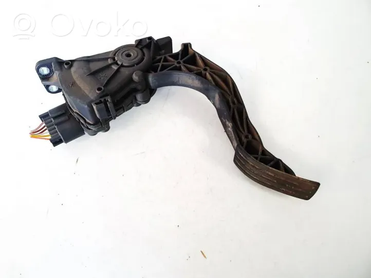 Ford Fusion Accelerator throttle pedal 6pv00856700