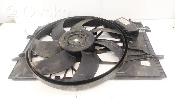 Mercedes-Benz C W203 Radiator cooling fan shroud A2035000193