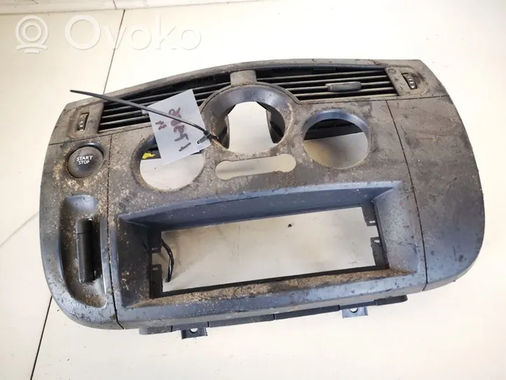 Renault Scenic II -  Grand scenic II Griglia di ventilazione centrale cruscotto 8200140710