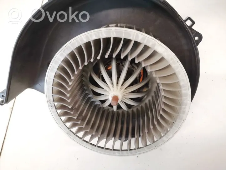 Volkswagen Polo IV 9N3 Heater fan/blower 6q1819015