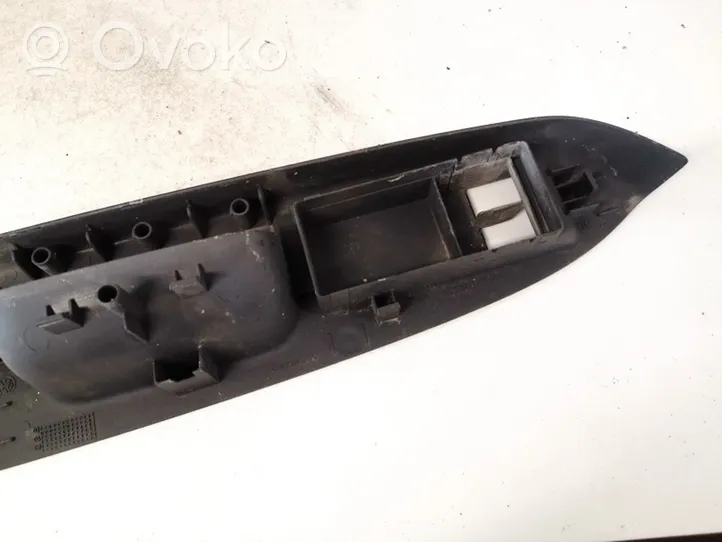 Volkswagen Touran I Moldura del interruptor de la ventana de la puerta delantera 1t1867371e