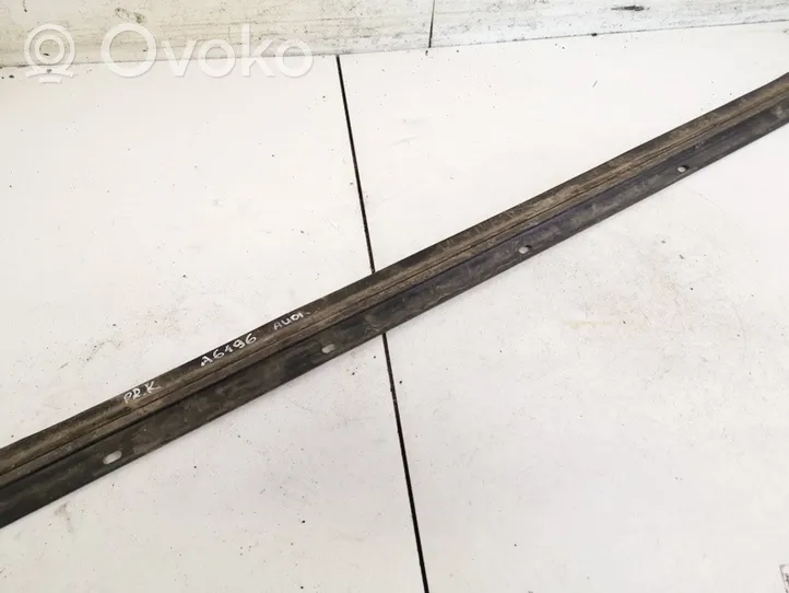 Audi 80 90 S2 B4 Rivestimento modanatura del vetro della portiera anteriore 