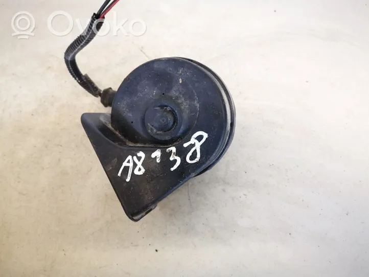 Volvo V70 Horn signal e30055306