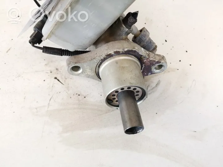 Volvo V50 Główny cylinder hamulca 
