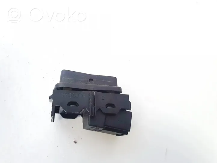 Volvo V70 Central locking switch button 30710475