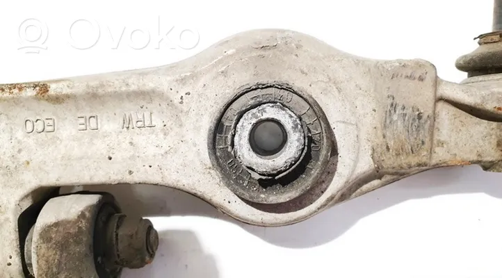 Volkswagen PASSAT B5.5 Braccio di controllo sospensione anteriore inferiore/braccio oscillante 4b3407155a