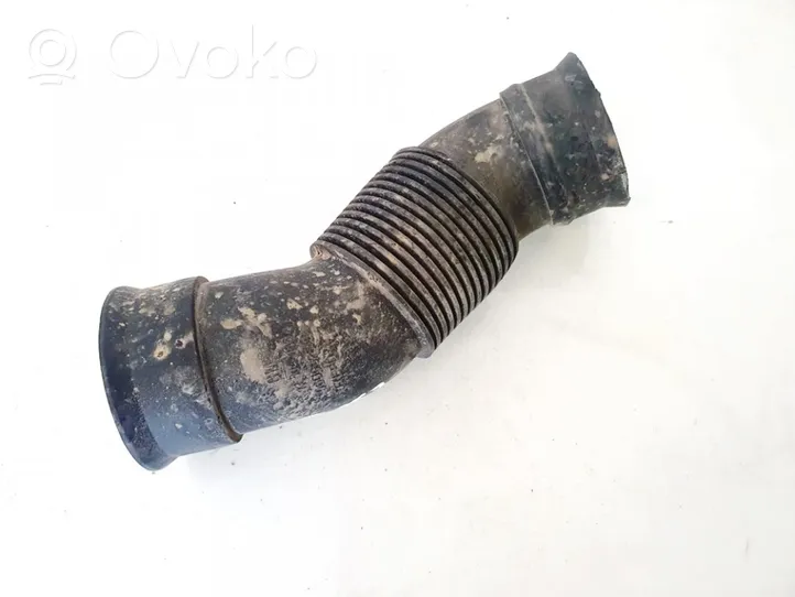 Opel Corsa C Air intake hose/pipe 13104165