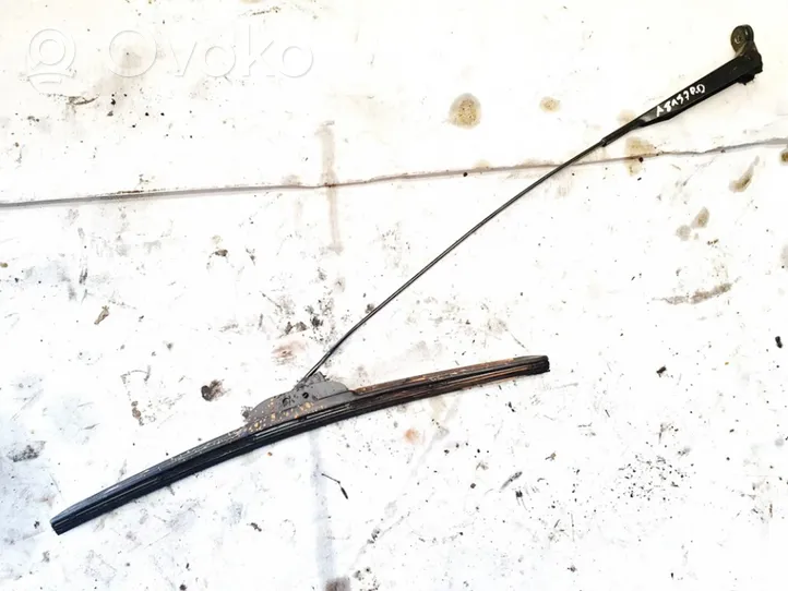 Opel Corsa C Front wiper blade arm 