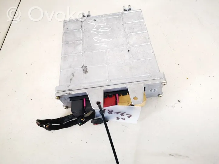 Audi A4 S4 B5 8D Sterownik / Moduł ECU 8d0907558a