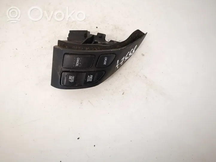 Honda CR-V Steering wheel buttons/switches m33491