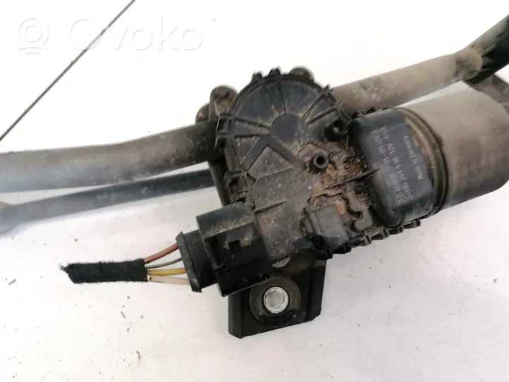 Opel Astra H Wiper motor 0390241538