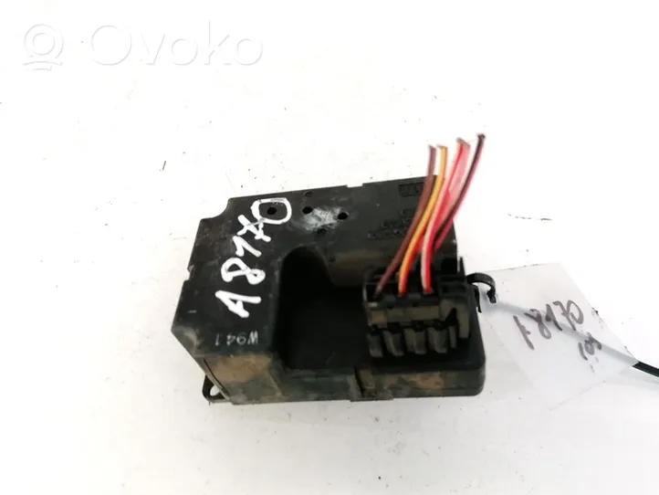 Volvo S70  V70  V70 XC Air flap motor/actuator 9142629