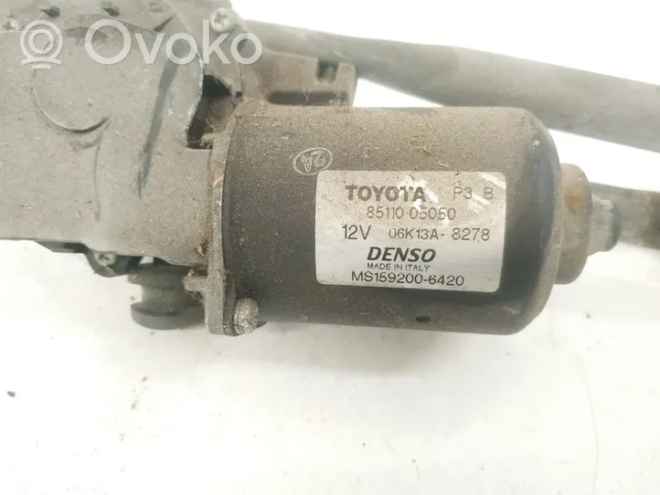 Toyota Avensis T250 Valytuvų varikliukas 8511005050