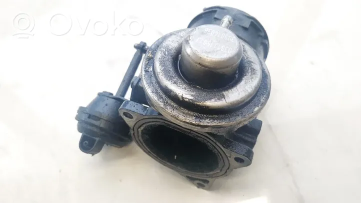 Audi A4 S4 B6 8E 8H EGR-venttiili 038131501J