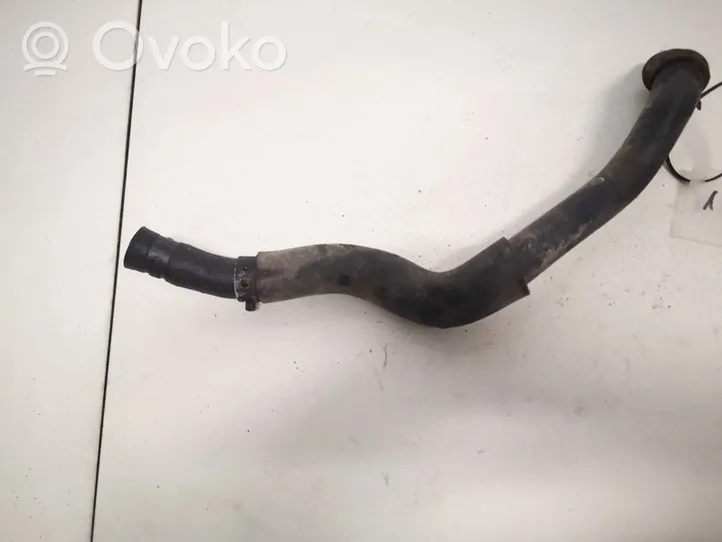 Subaru Legacy Tuyau de liquide de refroidissement moteur 