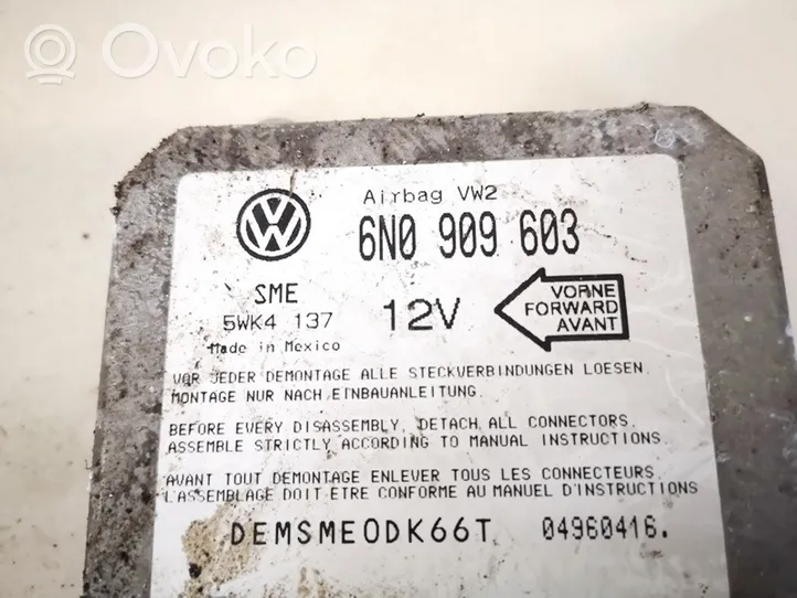 Volkswagen PASSAT B4 Oro pagalvių valdymo blokas 6n0909603