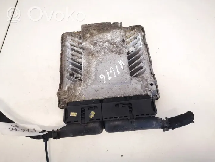 Volkswagen PASSAT B6 Sterownik / Moduł ECU 03g906018