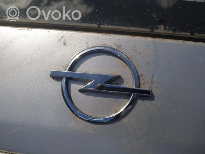 Opel Zafira A Mostrina con logo/emblema della casa automobilistica 