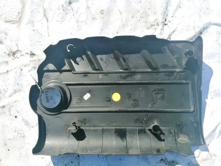 Opel Vectra C Variklio dangtis (apdaila) 315829598