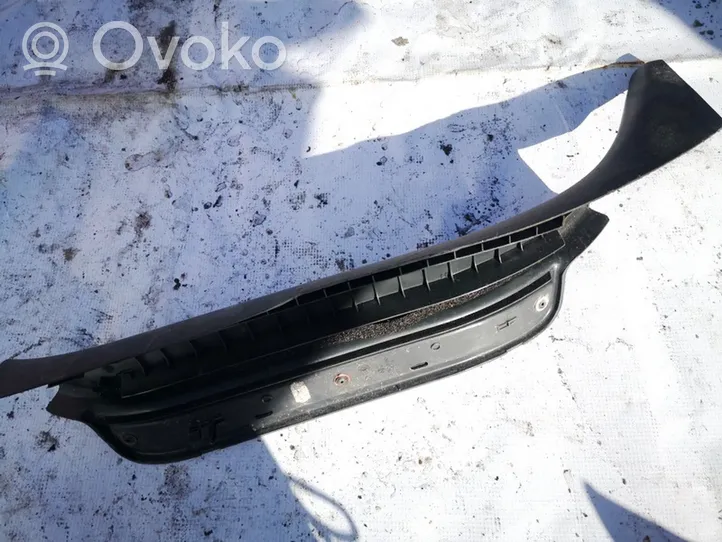 Toyota Avensis T250 Copertura del rivestimento del sottoporta posteriore 6791705040