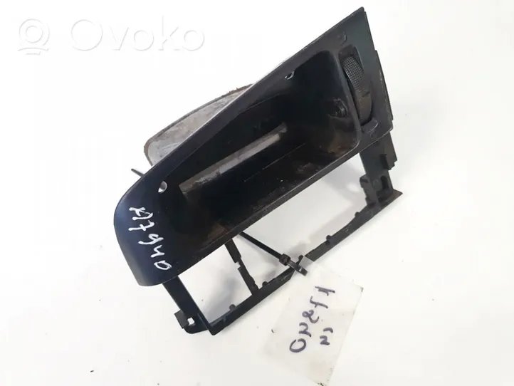 Volkswagen Golf III Griglia di ventilazione centrale cruscotto 1h6819709