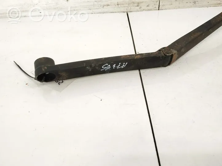 Hyundai Santa Fe Front wiper blade arm 